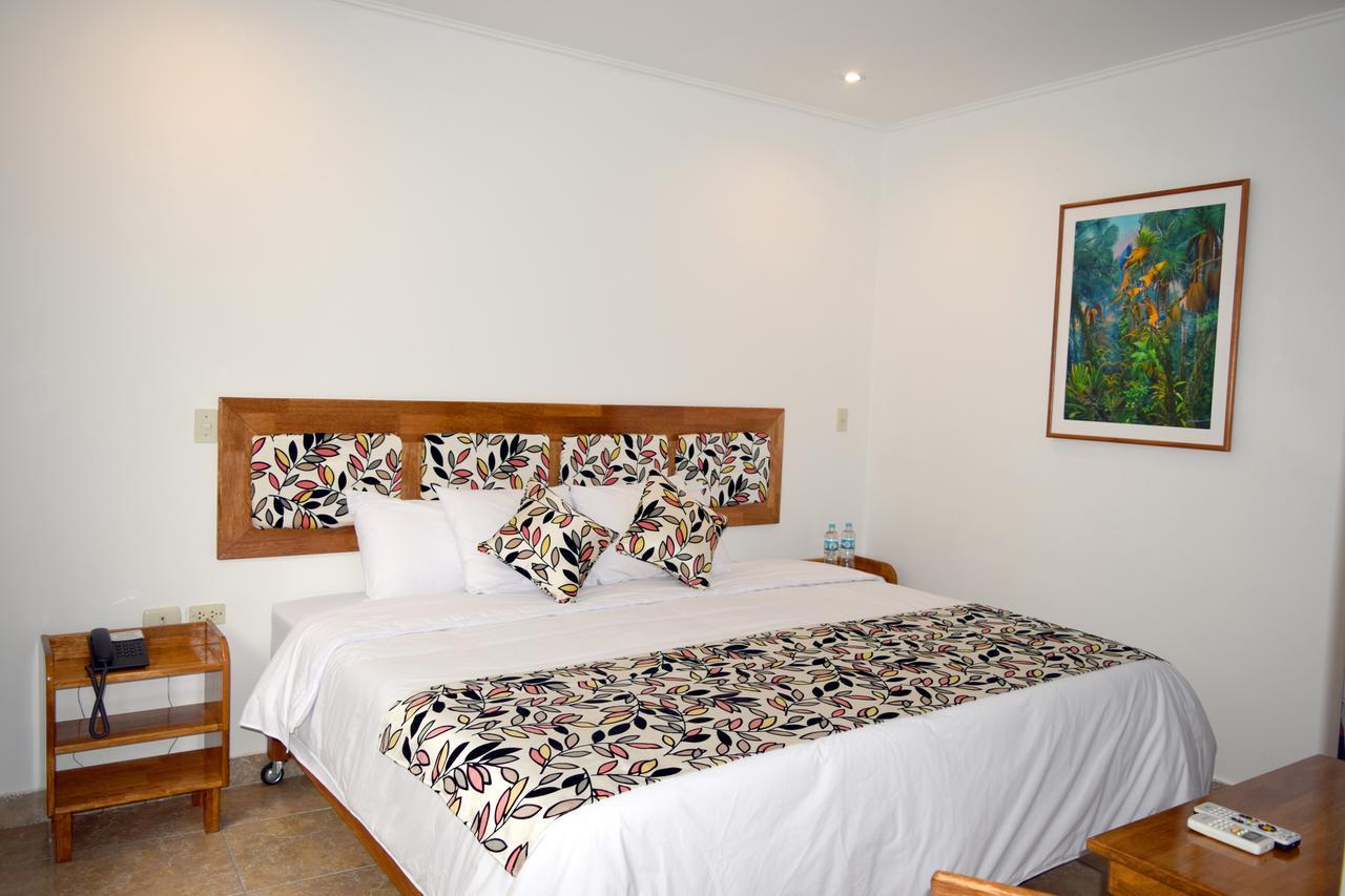 Hotel Jungle House Iquitos Exterior foto